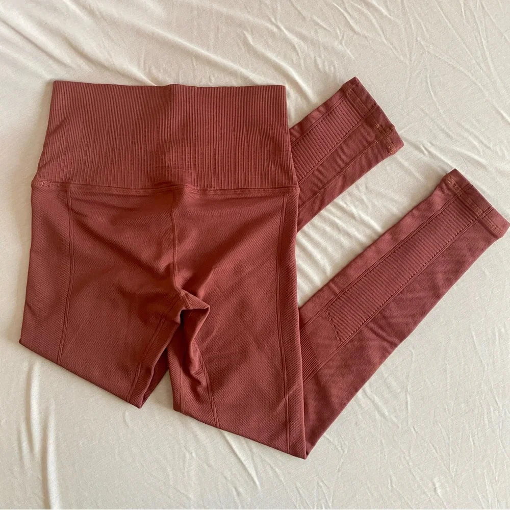 Avocado Rosewood Fire Leggings - Picture 2 of 9